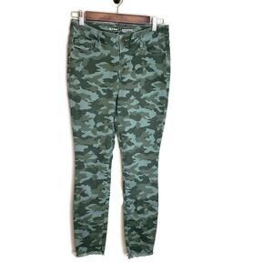 Women's size 6 camo skinny jeans by Old Navy raw edge hem blue jeans denim